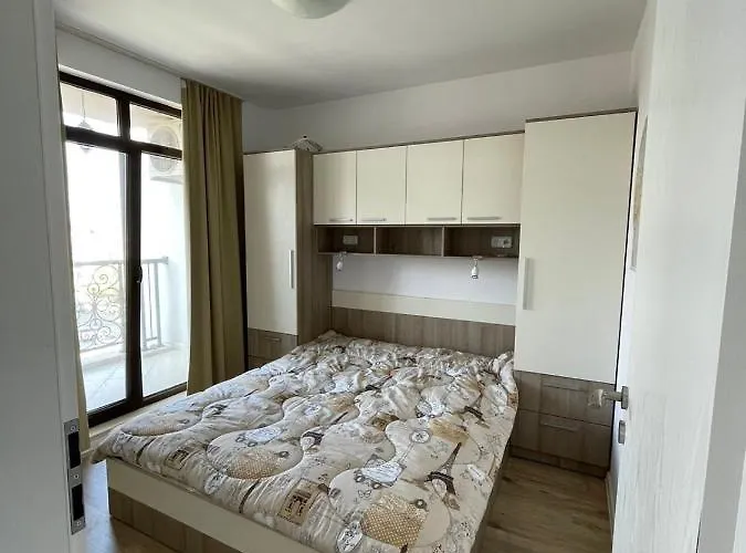 Appartement Aivazovski Park - Sp *